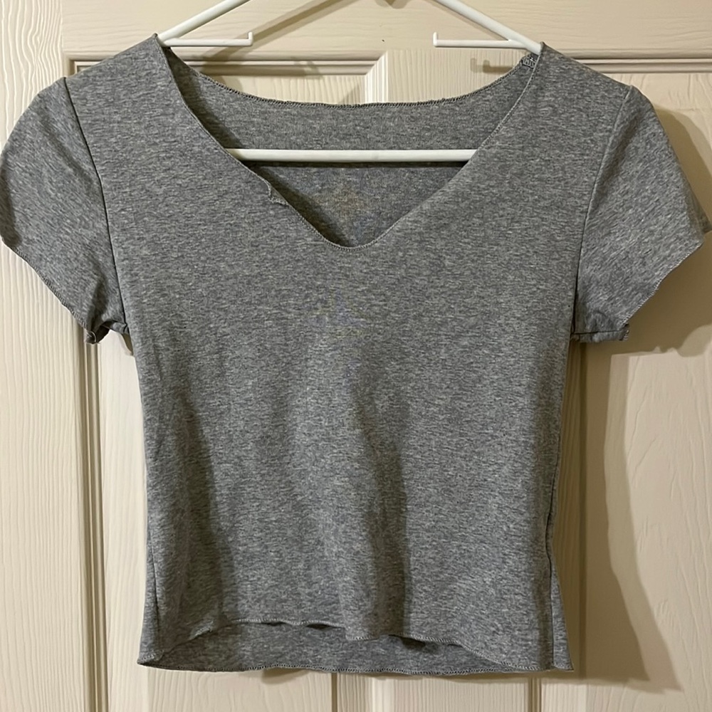 Short sleeved crop top